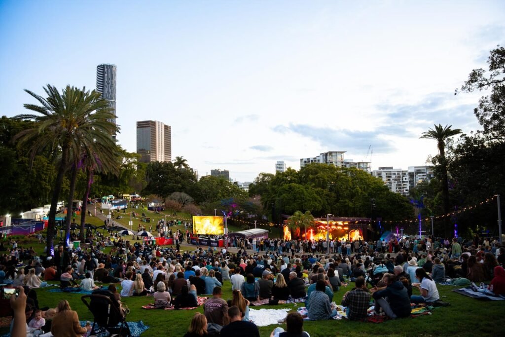 DSC07264-Enhanced-NR-XAVIER-RUDD_NIGHT-AT-THE-PARKLAND-BRISBANE_07-09-25_KELSEY-DOYLE_@KJDOYLE-(1)
