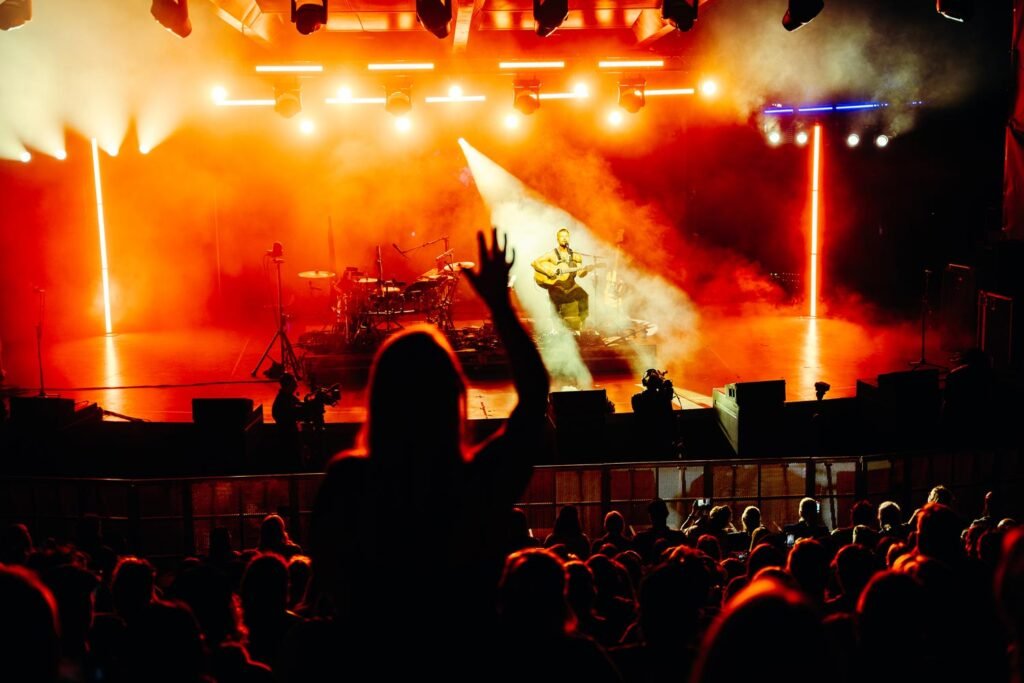 DSC07776-Enhanced-NR-XAVIER-RUDD_NIGHT-AT-THE-PARKLAND-BRISBANE_07-09-25_KELSEY-DOYLE_@KJDOYLE-(2)