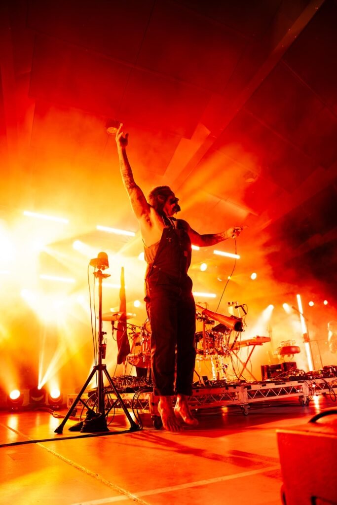 DSC08760-Enhanced-NR-XAVIER-RUDD_NIGHT-AT-THE-PARKLAND-BRISBANE_07-09-25_KELSEY-DOYLE_@KJDOYLE-(1)